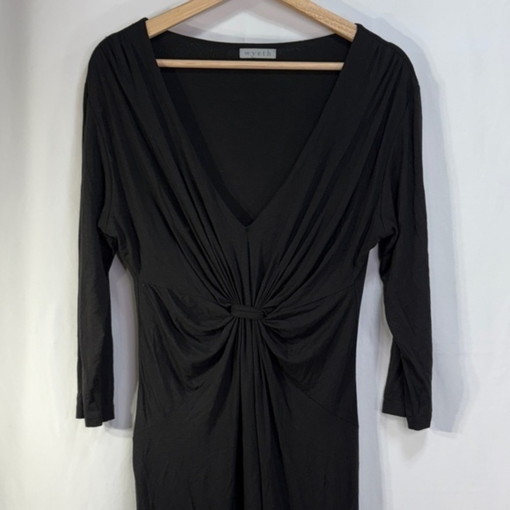 🎲 Wyeth Elegant Black Knot Front knit Dress